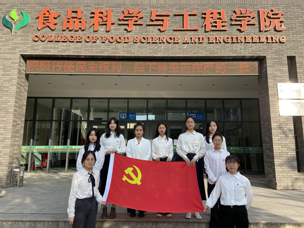 011bfb0dd2884b98a1930e5df680b965.jpg 89649FFDEB4EEE3AC4D7A547AD5D5B94_副本.jpg