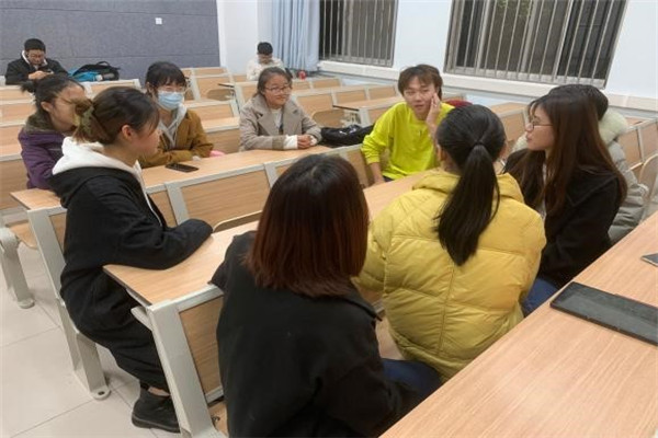 ca22d2442e944ed39bdc95205d152302.jpg 本科食安第四党支部2.jpg