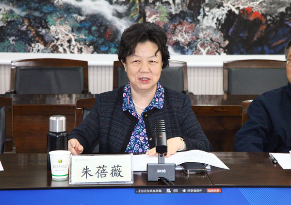 朱院士_副本.jpg