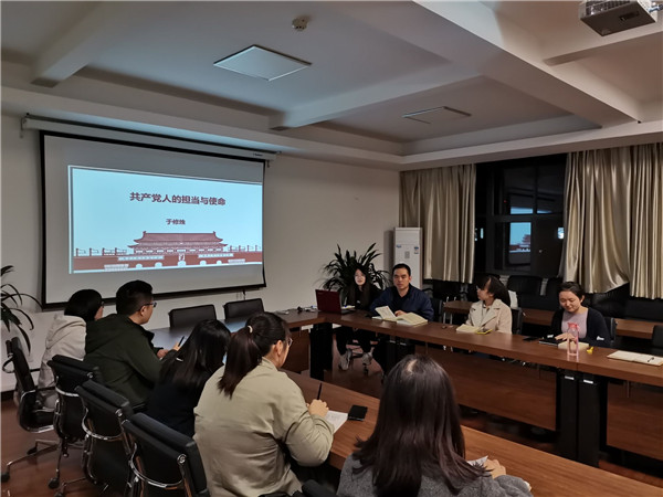 800c96322ee841818f3b675b32ef7e48.jpg 于修烛副经理讲党课.jpg