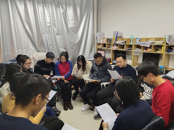 6788532dd2c0428f9b3e681a954b8697.jpg 图2 开展民主评议会.jpg