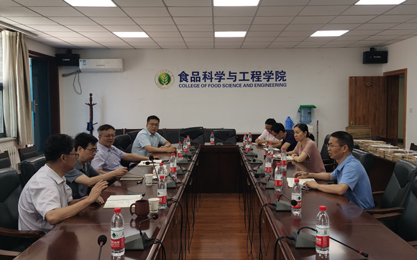 cdaae969ca7748f68f34cf9823ef0bbf.jpg 研讨会现场.jpg