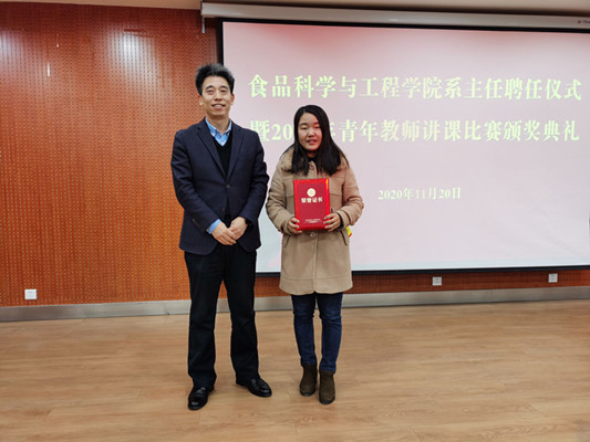 73ccf3b727cd4f92800a43984bf7630e.jpg