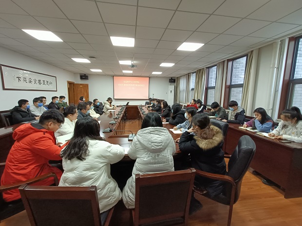 d9921f81e75242949595e9ad6809af57.jpg 座谈会123.jpg