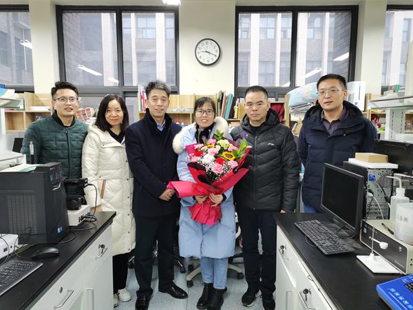看望王丽教授.jpg