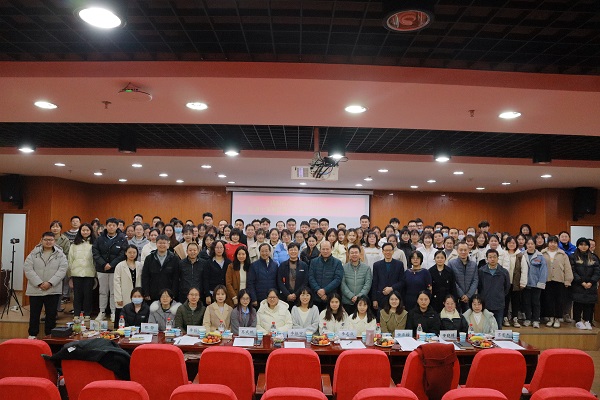 71a8d83f46214fc5b36cb4656c513611.jpg 合影留念.JPG